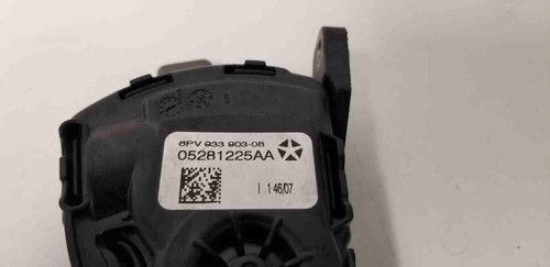 14 DODGE CARAVAN Accelerator Gas Pedal OEM 05281225AA - Afbeelding 4 van 6
