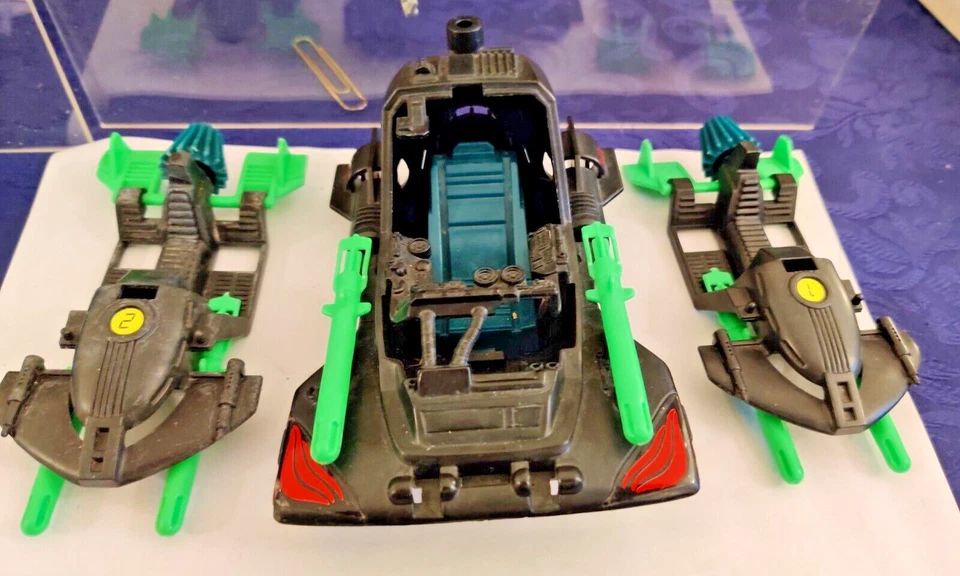 13 GI JOE LOTTO ACTIONS FIGURE VEICOLI ED ARMI HASBRO - Immagine 2 di 4