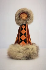 Inuit Mid. 20th Century Inuit Yupik Eskimo Toy Doll Handmade