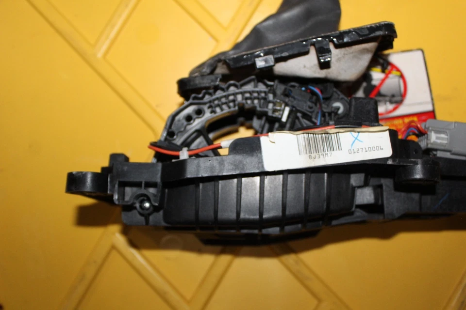 2010 Lincoln MKT Transmission Shifter Shift assembly knob OEM - Image 3 of 4