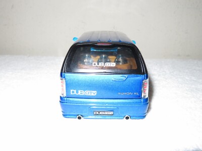 2002 GMC YUKON DENALI BLUE JADA 1:24 OPENING HOOD DOORS & REAR. | eBay