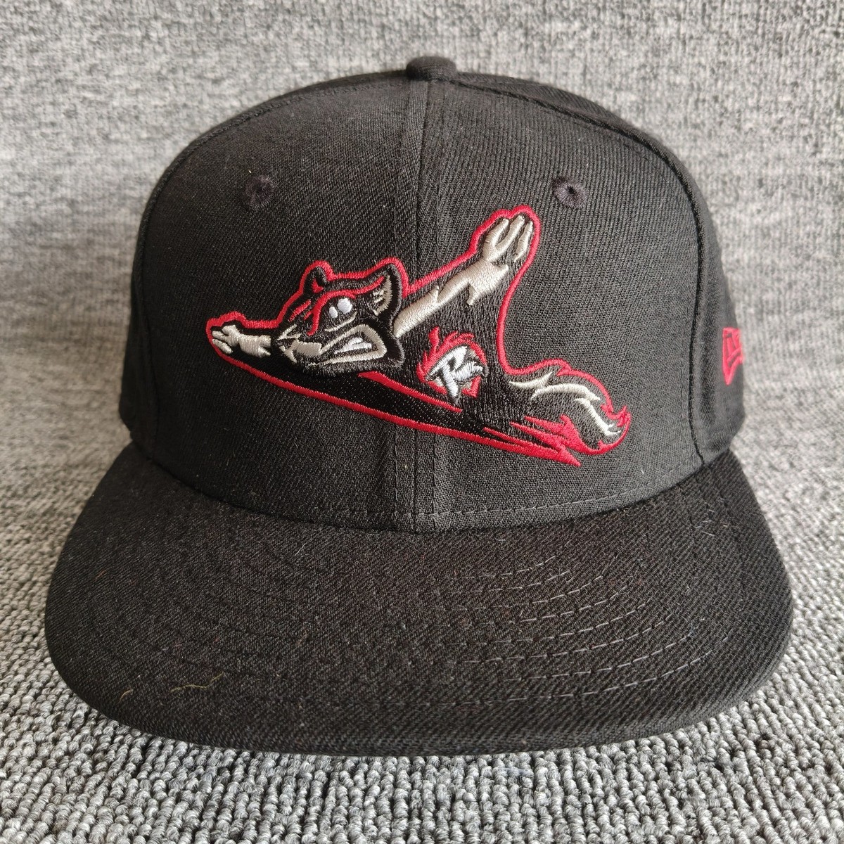 New Era Richmond Flying Squirrels 59FIFTY Fitted Hat Black Size 7
