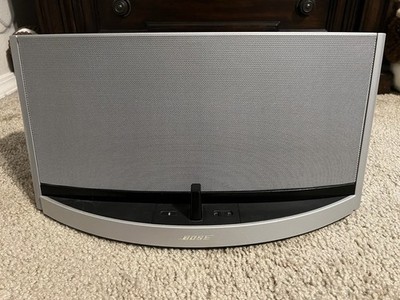 Bose SoundDock 10 Bluetooth Audio Dock Silver with Remote