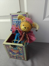 Vintage 1985 Enesco LUCY RIGG Musical Teddy Bear Jester Jack-In-The-Box Elise