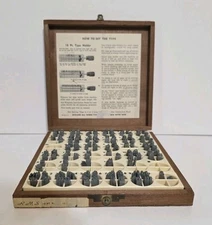 KINGSLEY Machine Hot Foil Stamping 18 Pt RMS Caps In Original Box