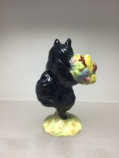 Beatrix Potter  Figurine ,Duchess With Flowers  By  Beswick