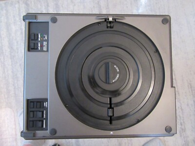 大幅値下げ！Hasselblad PCP 80 プロジェクターボディ Hasselblad PCP-80 Slide Projector, 150mm Lens, 80 Tray / 110volt