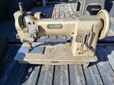 pfaff industrial sewing machine used 145-H4-6/1c LMNP With Stand & Motor