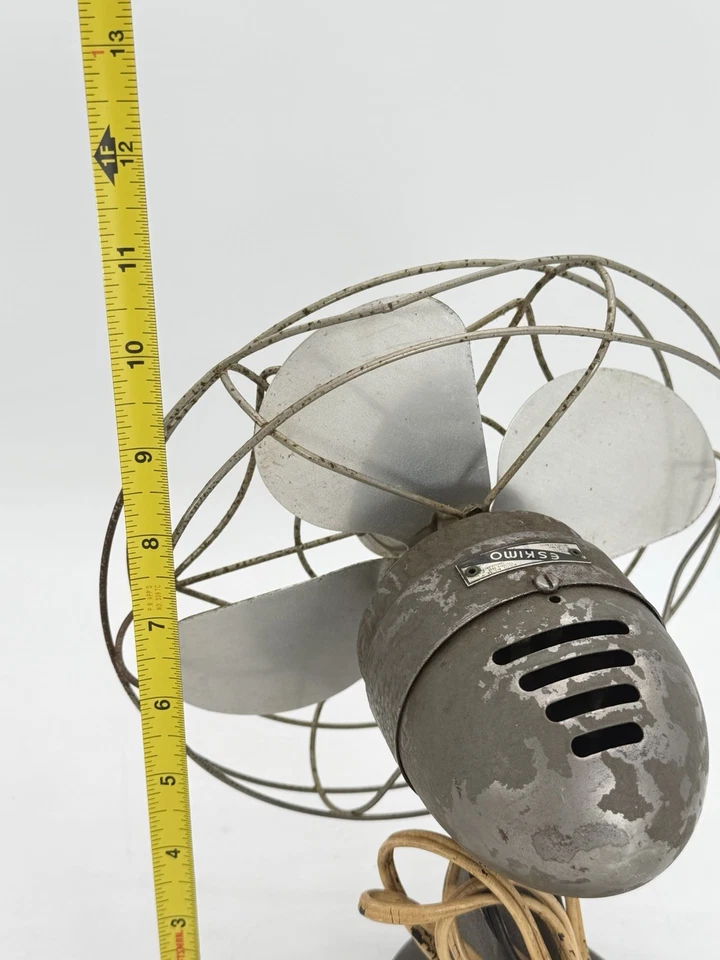 Vintage Eskimo Model 1100R Electric Adjustable Metal Desk Fan 1940s Works - Image 2 of 4