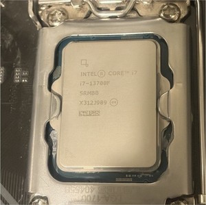 【ジャンク品】Intel Core i7-13700F CPU LGA 1700 Intel Core i7-13700F 16 Core 2.10GHz Socket LGA-1700 Processor