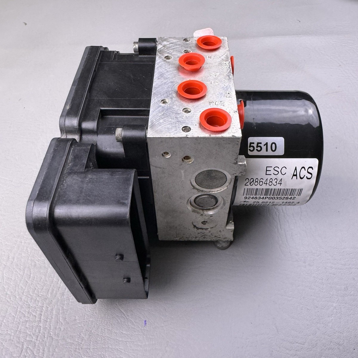 2011-2016 Cadillac SRX ABS Anti-Lock Brake Module Pump Assembly