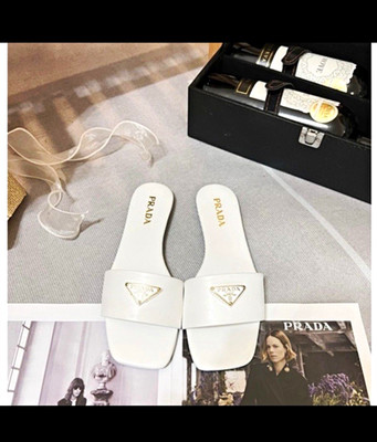 PRADA Women s Black Leather Slide Sandals Slip-On Solid Logo Accent US 38