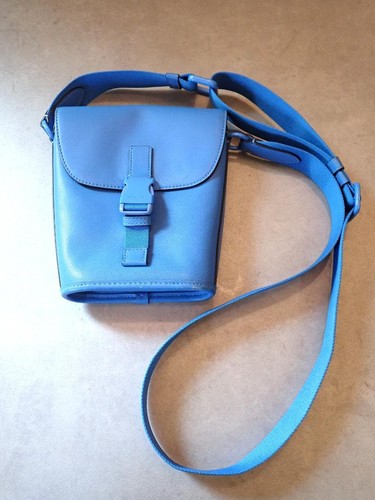 Coach C5640 Men’s Small Flap Crossbody Shoulder Bag Blue Leather Purse