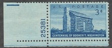 US. 1074. Log Cabin. Booker T. Washington (1856-1915) Black Educator. Pl#. MNH.