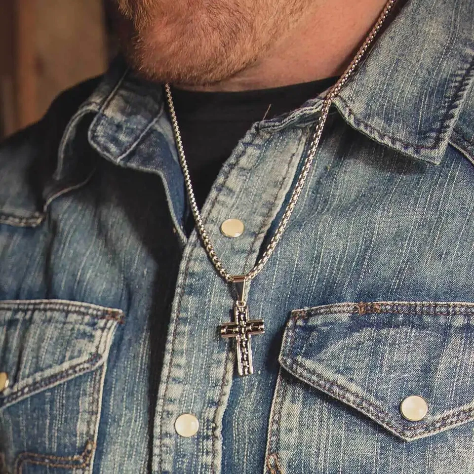 Collar cruzado de alambre de púas Montana Silversmiths para hombre NC5602 Foto 4 de 4