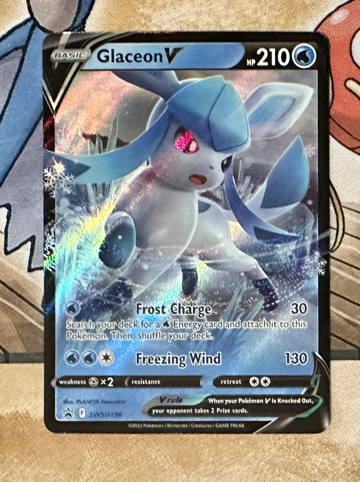 Pokemon - GLACEON V - SWSH196 - Black Star Promo - NM/Mint - New + Card Saver