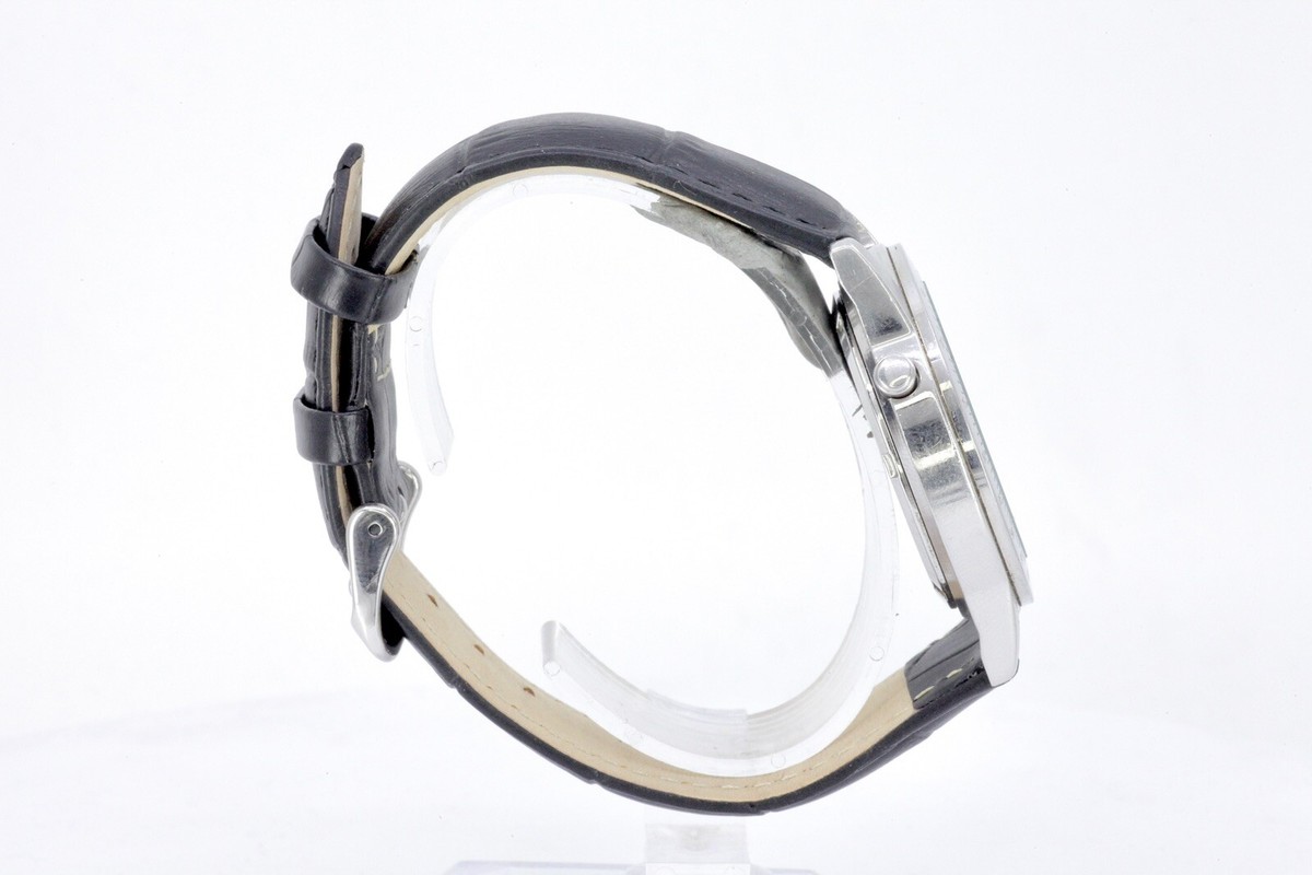 Vintage ALBA (SEIKO) CARIB CHRONOGRAPH Y189-7A10 QUARTZ PANDA MENS