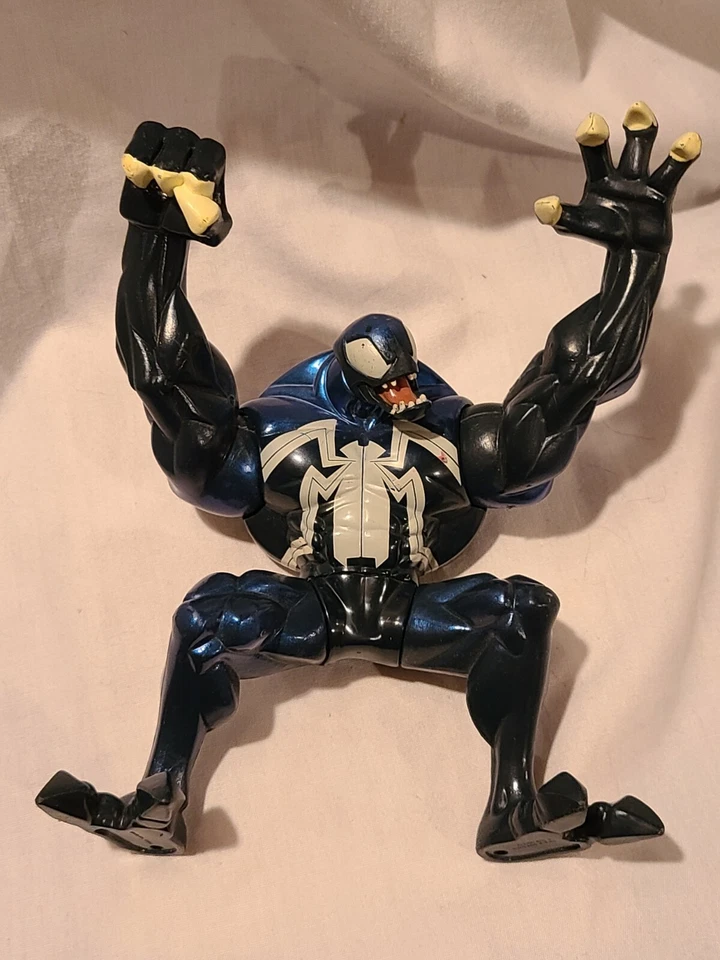 Figura Marvel Spiderman Spectacular Series Claw Slash Venom de Hasbro, 2008 Foto 3 de 4