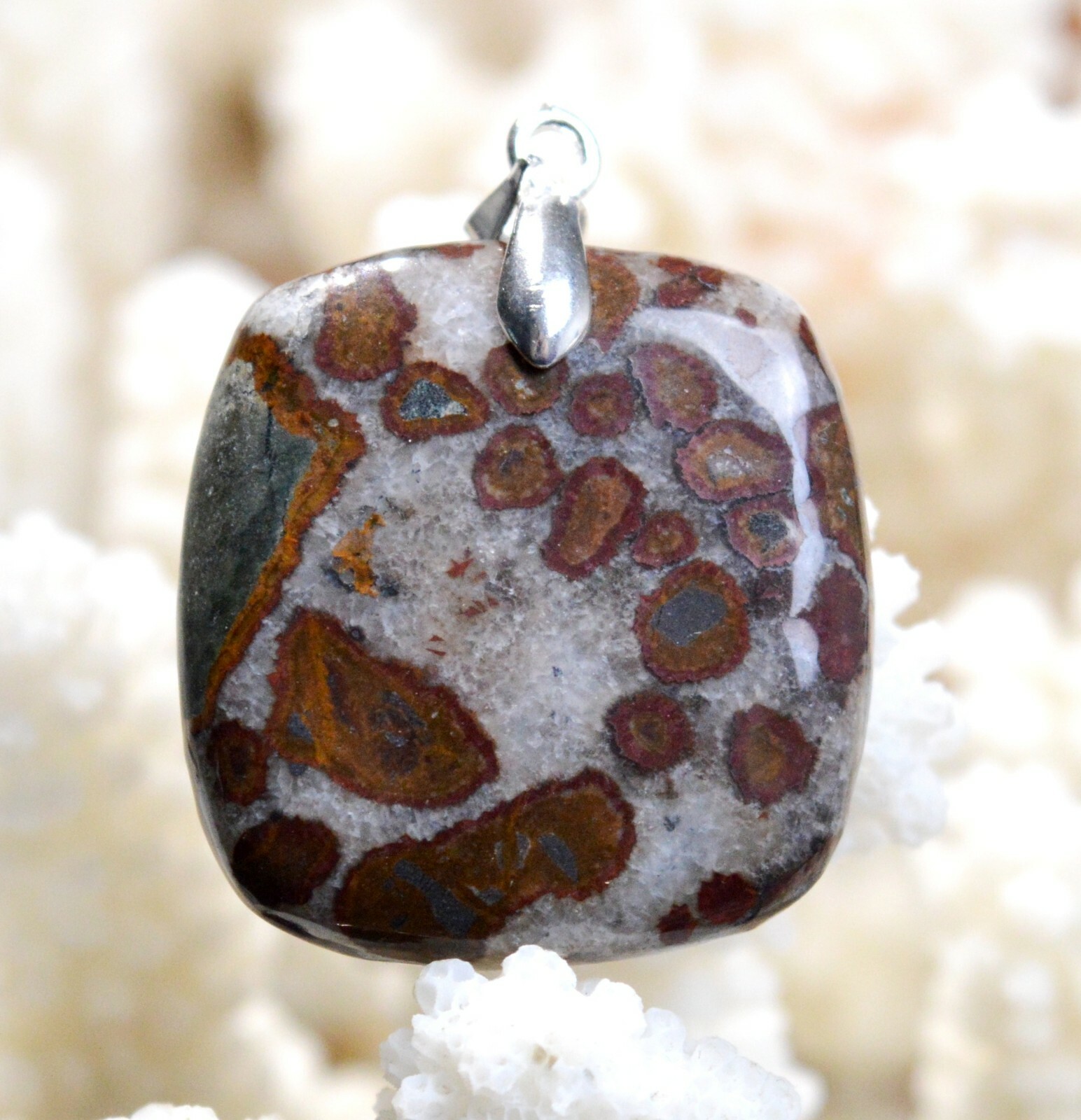 Pendentif cabochon en jaspe Polka Dot d'Australie de 44 carats pour collier en pierre naturelle
