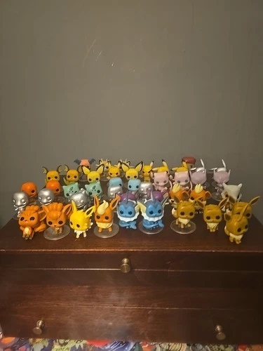 Mixed Lot Of 44 2023 Pokemon Funko Advent Calendar 1.5 Inch Mini Pop Umbreon