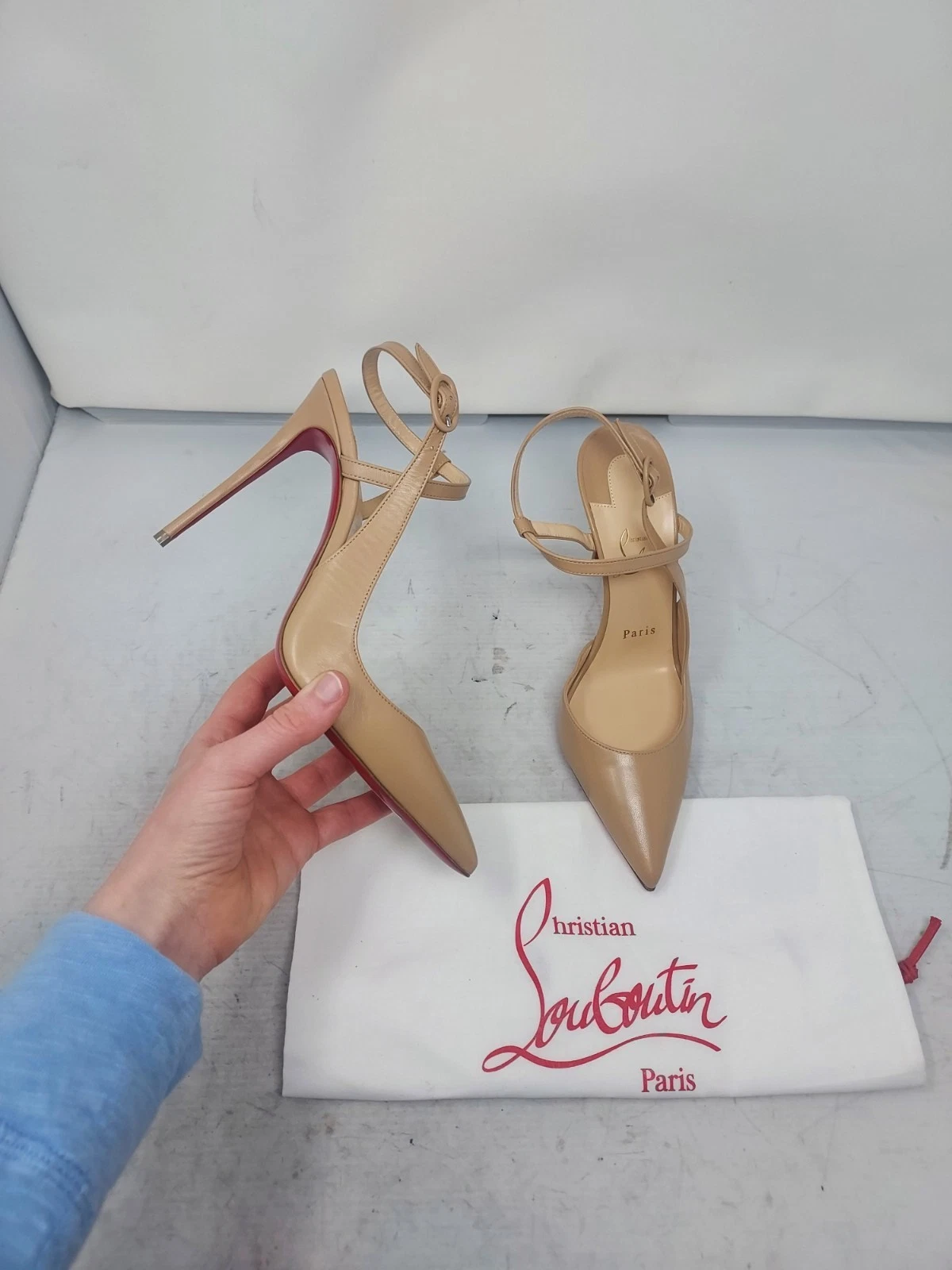 Christian Louboutin — Christian Louboutin EU 38 US 8 NEW Nude Jenlove Ankle Strap Pointed Toe Pump