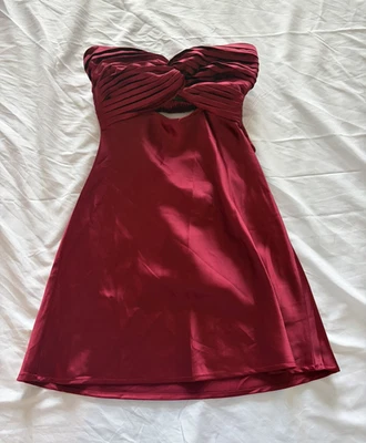Prinzessin Polly rotes Satin Trägerloses Minikleid Stretch Gr. 4 - Bild 1 von 3