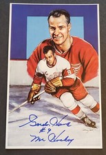 SIGNED Gordie Howe 1992-96 Legends of Hockey Hall of Fame Postcard - Red Wings !