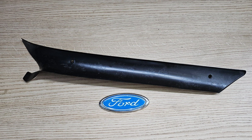 FORD CAPRI MK1facelift XL GXL RS3100 DRIVERS FRONT PILLAR TRIM N.O.S RARE NOW - Picture 4 of 4