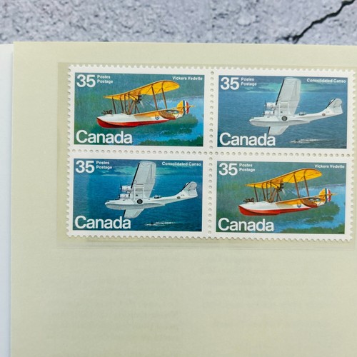 Libro de colección de estampillas Canada Post Airborne A Heritage 1983 - Imagen 8 de 13