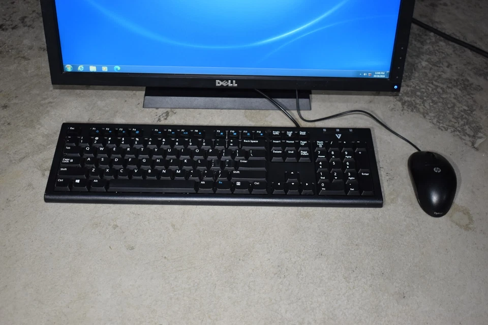 Dell Optiplex Quad Core i7-2600S 8GB 500GB HD Windows 7 Pro x64 22" LCD Monitor - Image 3 of 4