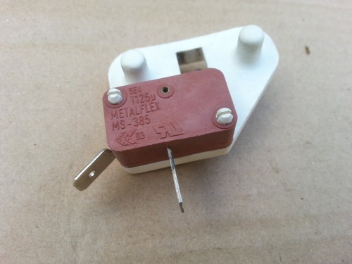 Trockner EBD D6494 E T95 & testtronic WT 500 Türschloss Kontaktschalter Schloss