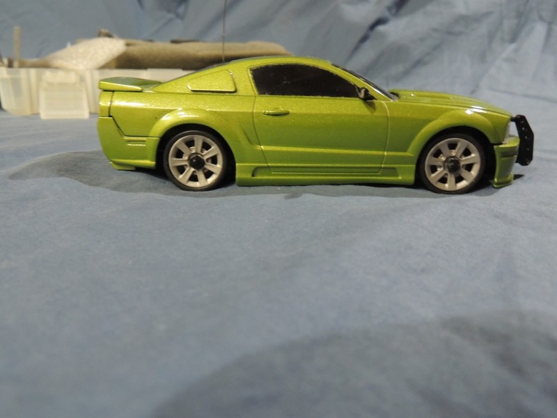 XMODS 2007 Ford Mustang Saleene 1/28 scale remote control car