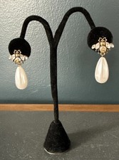 GUCCI Earrings Bee Interlocking G Aged Gold Pearl Stud Type Women