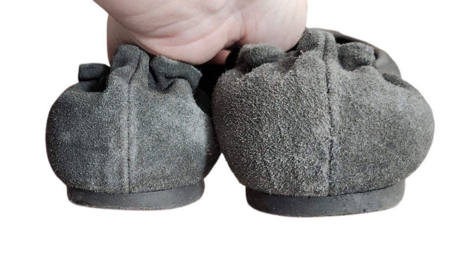 Tory Burch Reva Ballet Flats Gray Suede Leather Logo Medallion Size 9M thumbnail 7