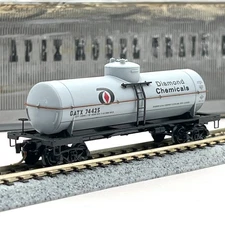 Micro-Trains N Scale 65190 Diamond Chemicals Single Dome Tank Car GATX 74425