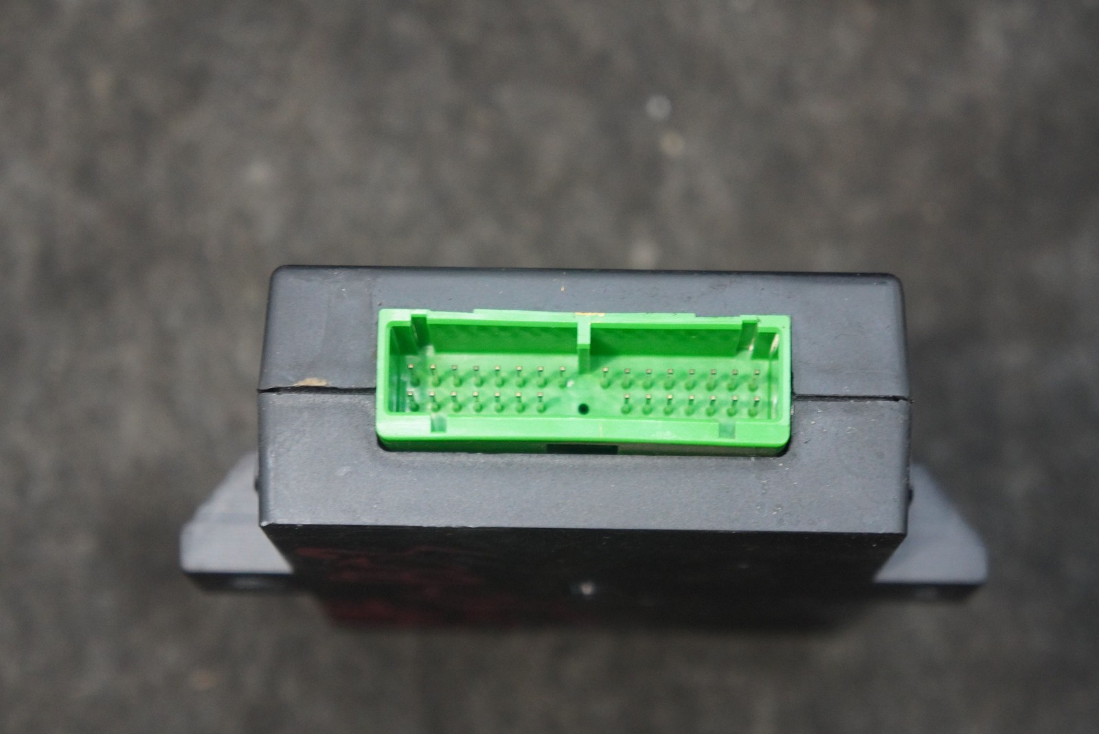 Tonneau Latch Control Module ECU 7G33-14D525-AC Aston Martin V8 Vantage 2006-16