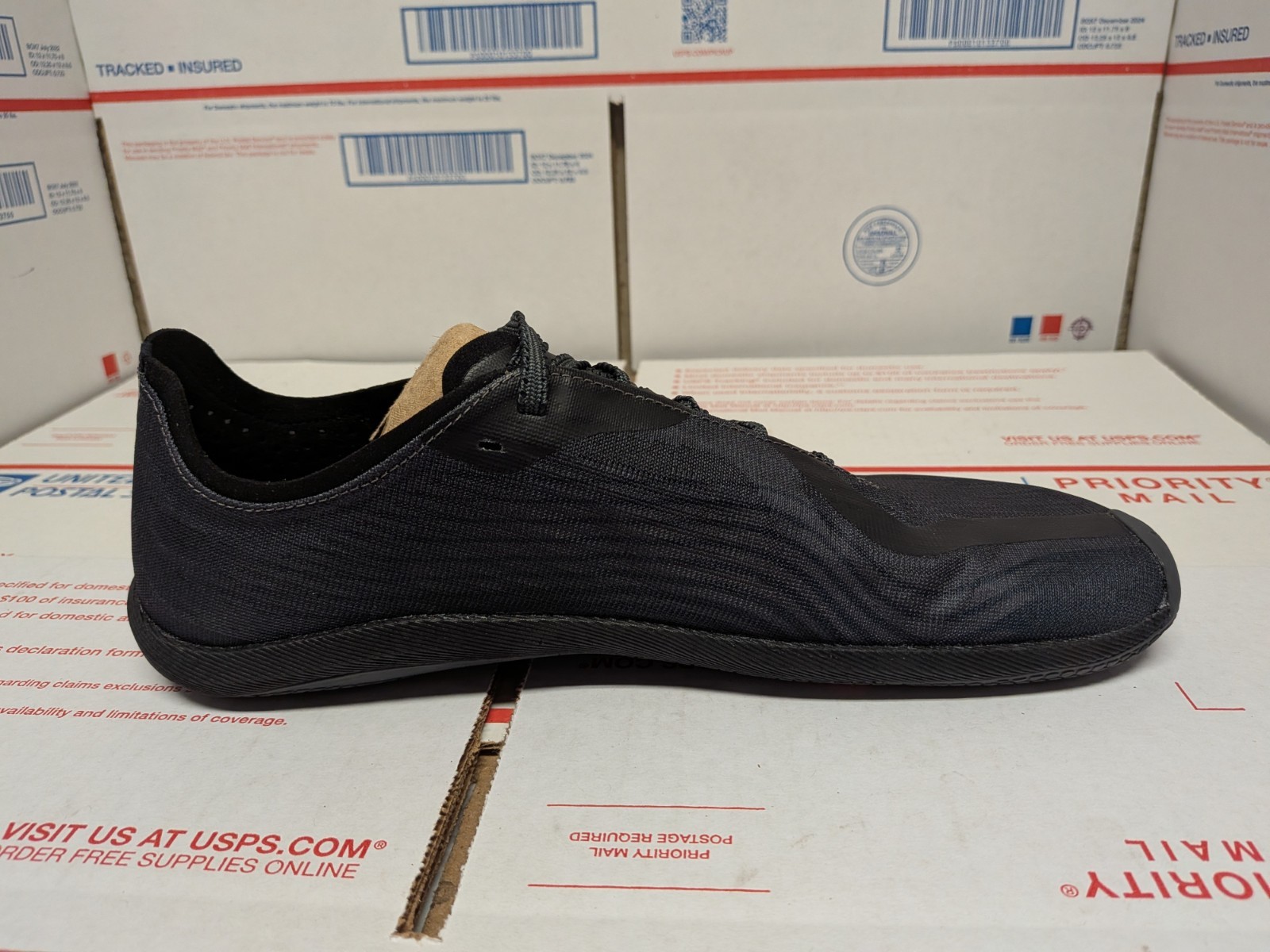 New Vivobarefoot Primus Flow Dark Shadow Mens Sz 43 - US Sz 10