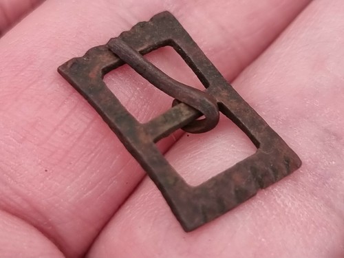 Post Medieval copper alloy complete! strap buckle. Please read description LA31i