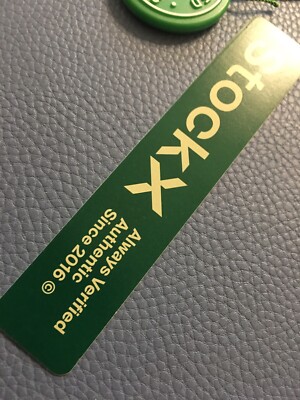 sneaker stockx green tag