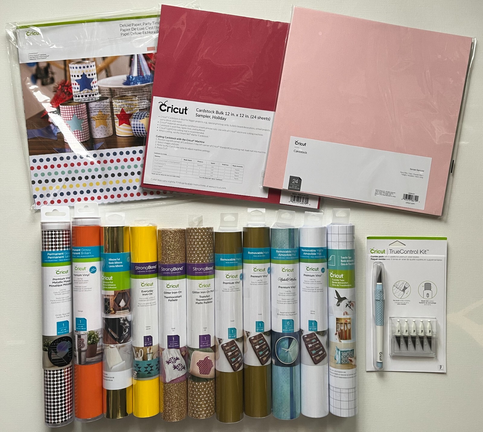Cricut Mix Materials Lot Vinyl, Adhesive foil, deluxe cardstock, Tool