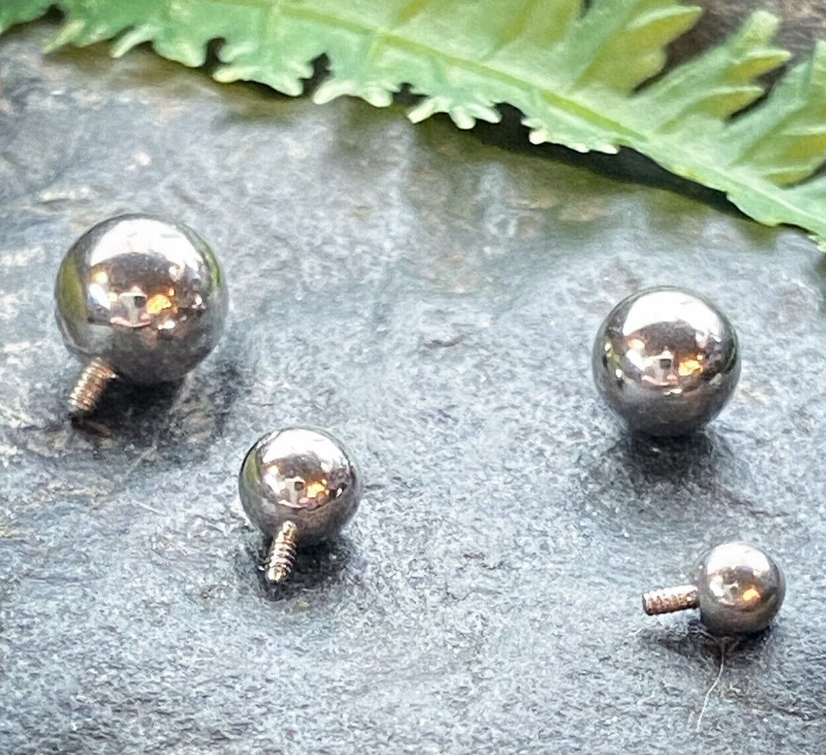 V049 Clear Piercing Balls - 16G Surgical Steel For Lip, Eyebrow, Nipple & More