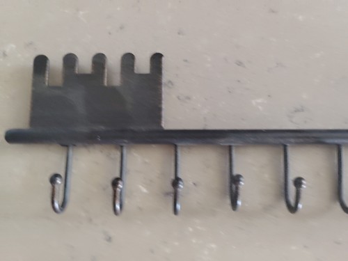 Metal key-shaped key holder for mounting In your home. - 第 9/11 張圖片