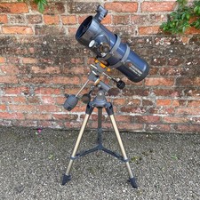 Celestron AstroMaster 114 EQ Reflector Telescope #31042 EQ Mount Tripod Used