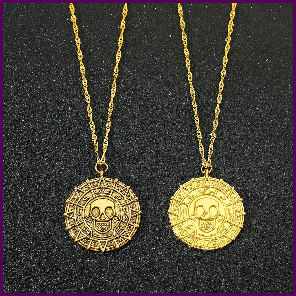 PIRATES OF THE CARIBBEAN HECTOR BARBOSSA Pendentif Master 174526763705