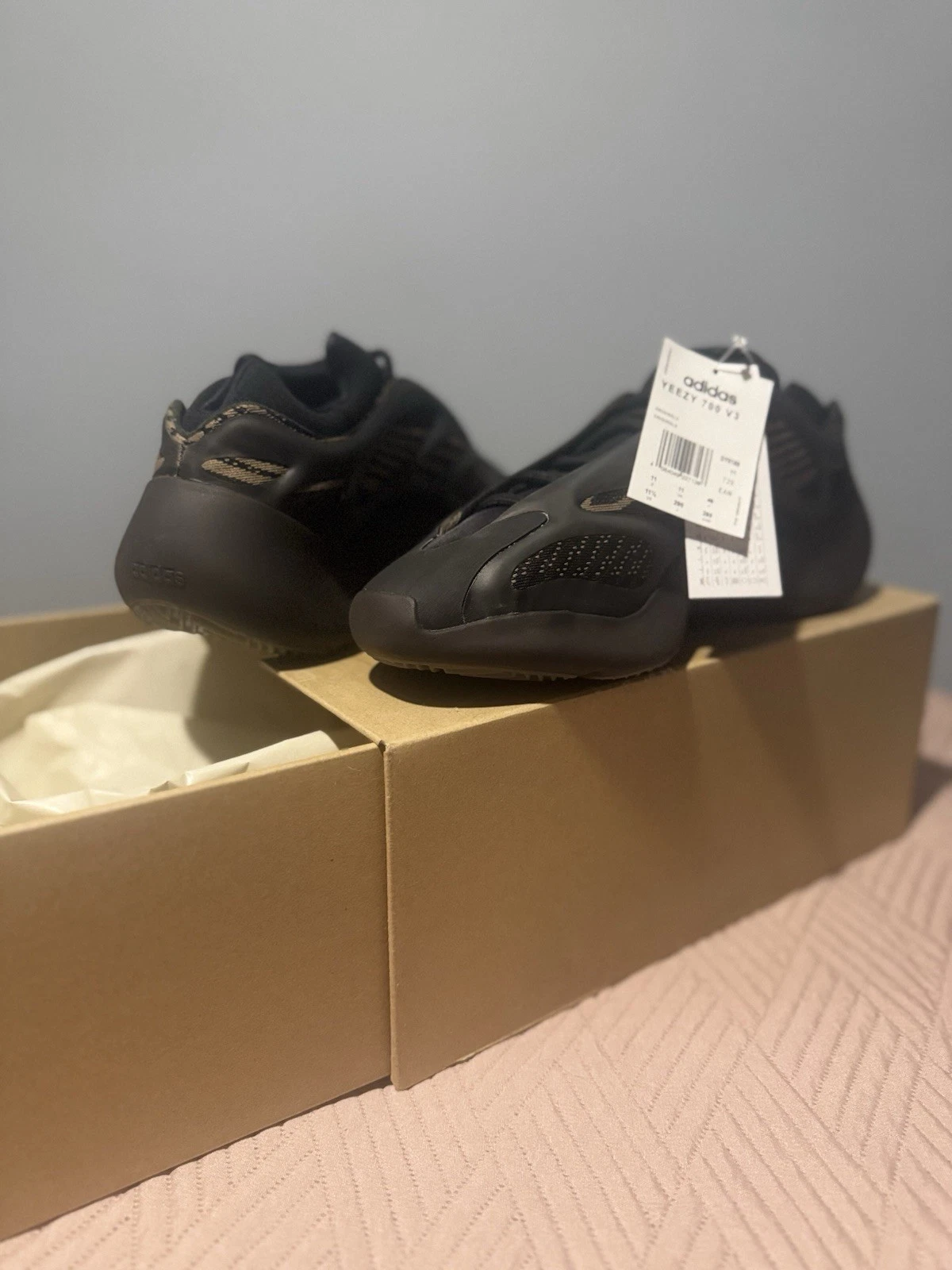 Adidas Yeezy 700 v3 'Clay Brown' taglia UK11