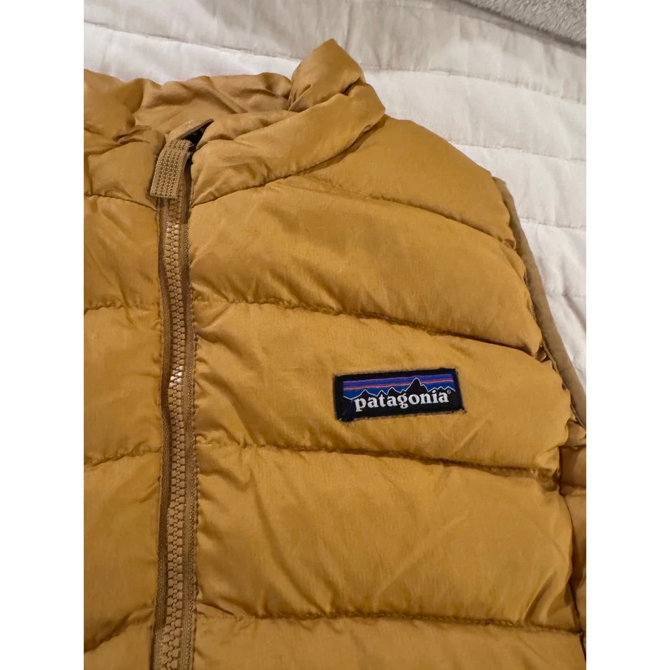 Patagonia down sweater vest unisex xl 14 mustard yellow - Image 2 of 4