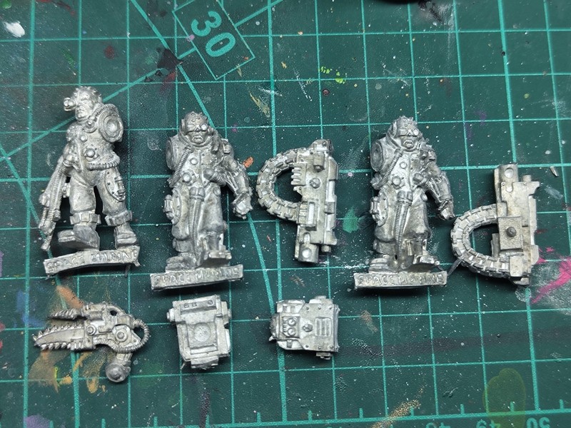 Warhammer 40k Space Marines Techmarine Servitors set of 3 metal miniatures