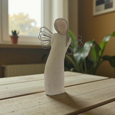 Willow Tree ''Thank You'' Figurine Susan Lordi Demdaco