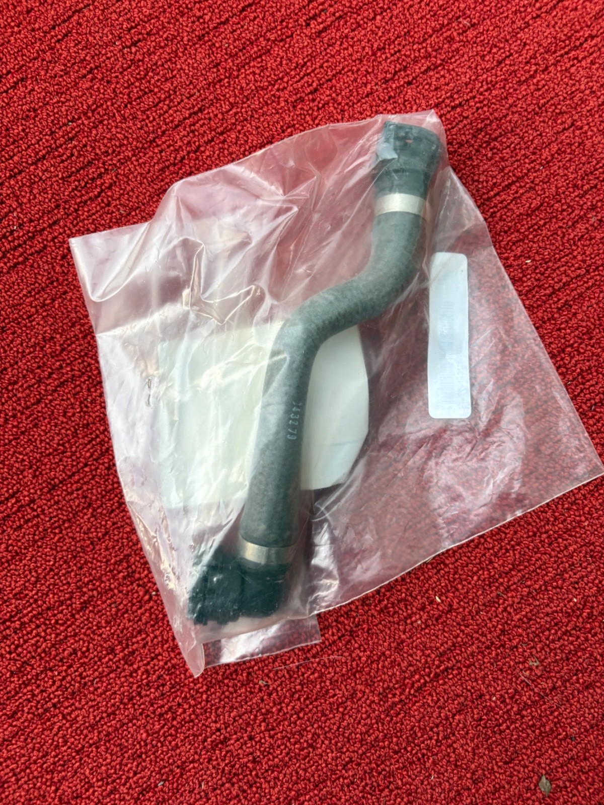 Rolls-Royce OEM 17-22-7-575-387 COOLANT HOSE
