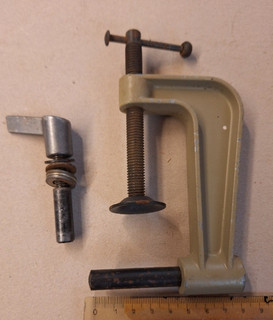 Halterung für Spanneinrichtung ZSP 250 kurze Rohrhalterung DDR Multimax HBM